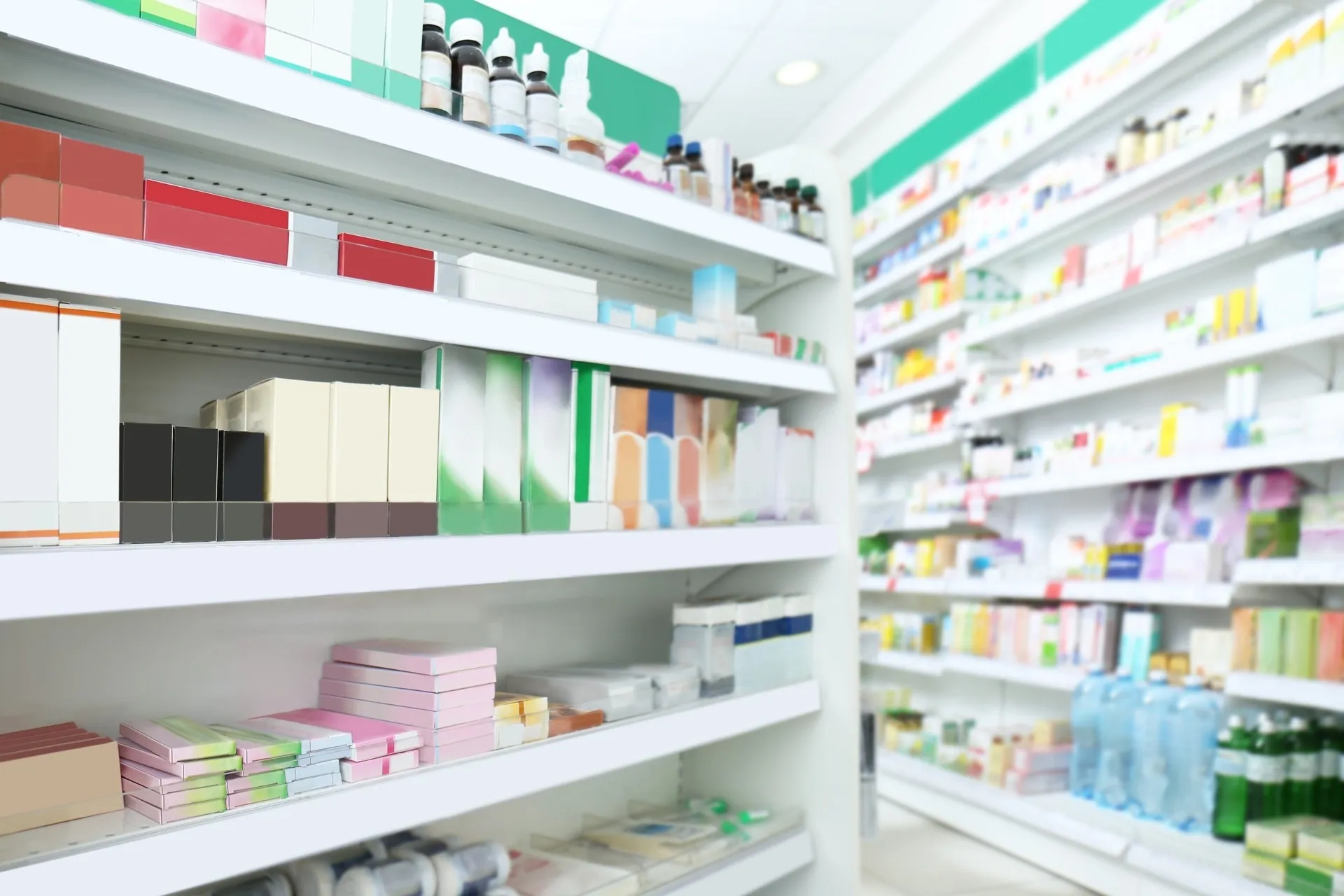 【トモズ蒲田店】ドラッグストアの品出しスタッフ