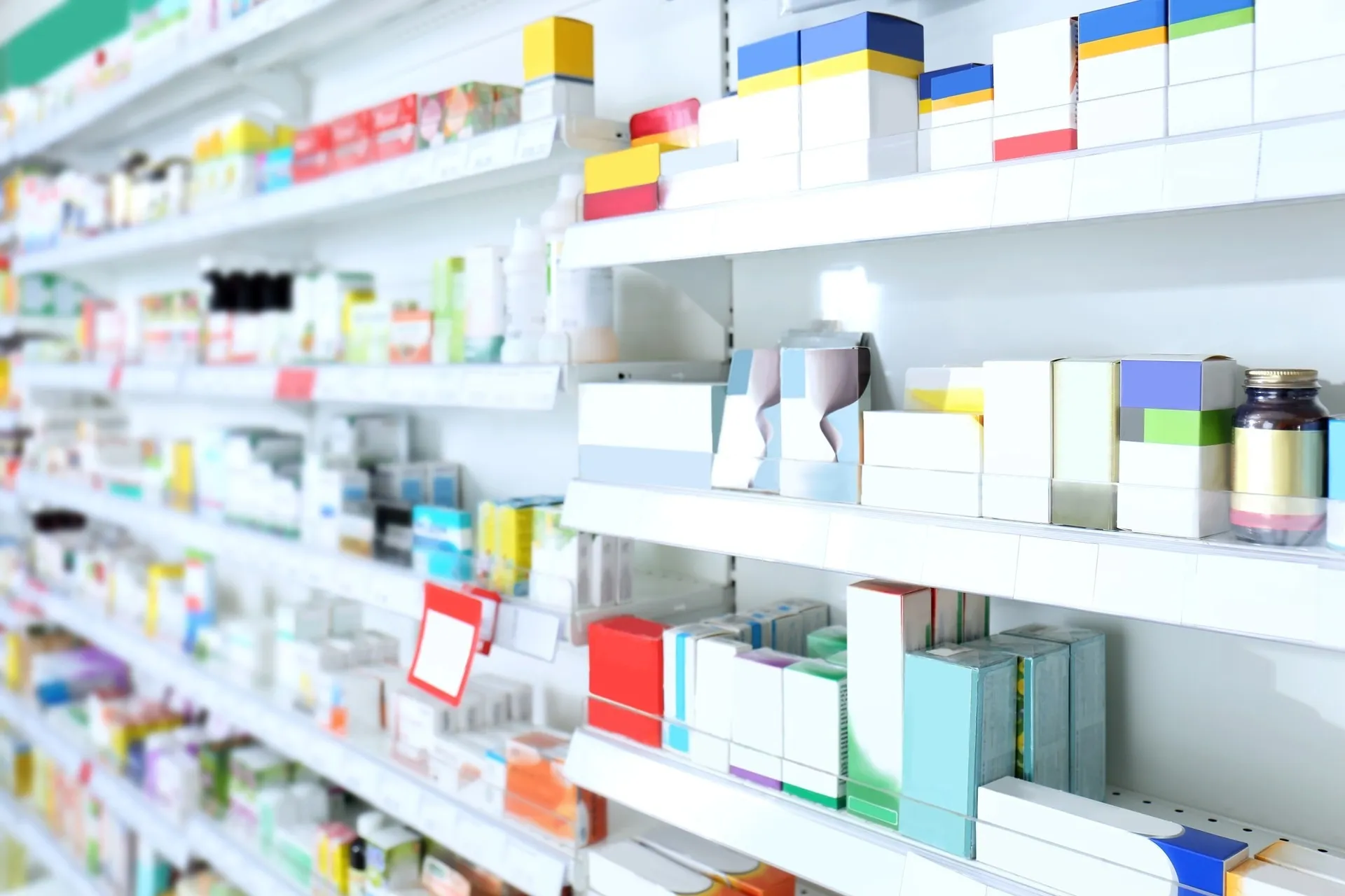 ドラッグストアの品出し・陳列スタッフ(東武練馬店)